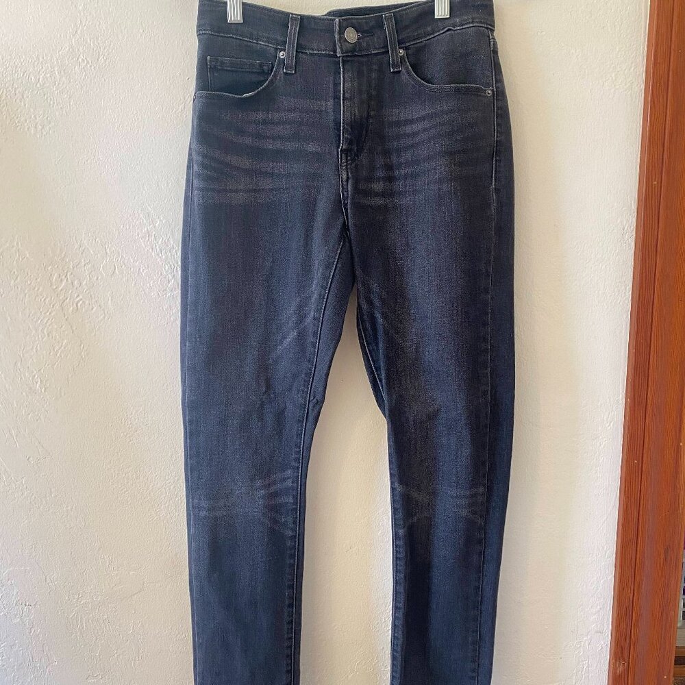 Dark Gray Levi's Jeans